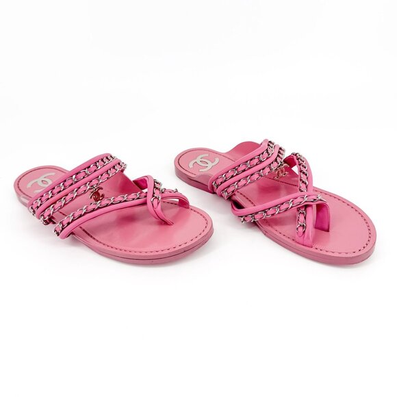 Chanel Toe Ring Chain Sandals Size 37 US 6-6.5 Pink Leather Flat Mule CC Slide - Picture 1 of 14